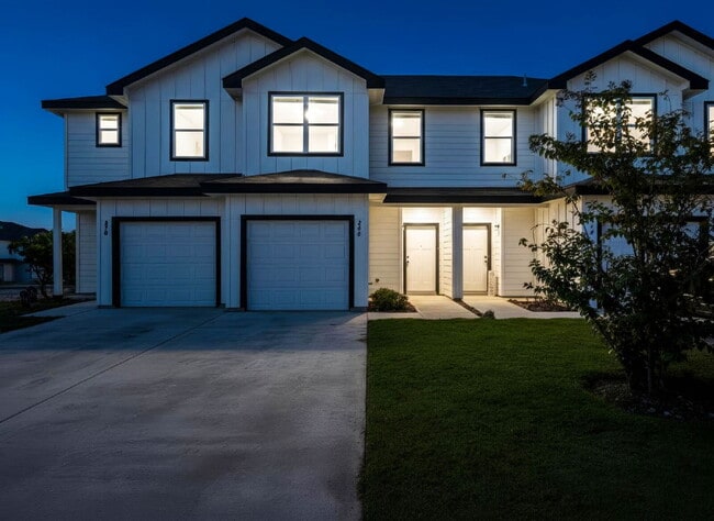 Photo - Discover Modern Comfort