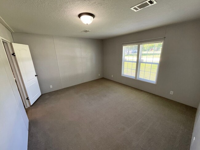 Photo - Beautiful 3/2 Mobile Home w/ Lawn Maintenance Included