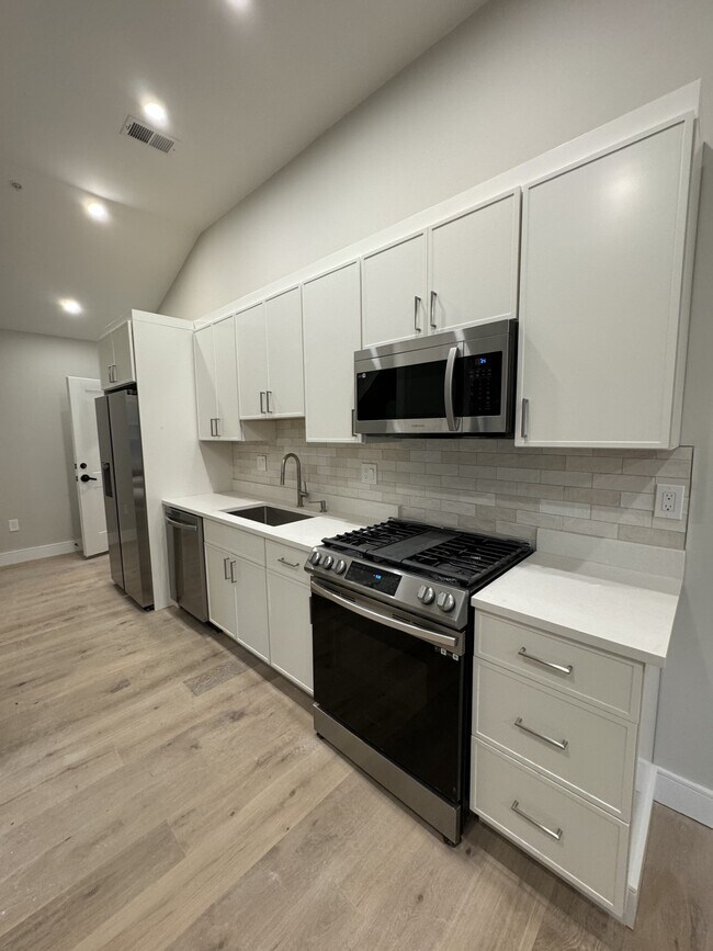 Photo - 24 Everett St