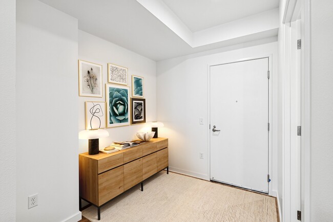 Studio | Foyer