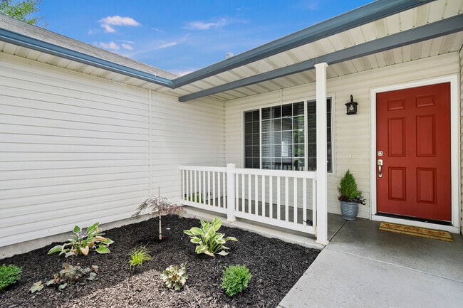 Photo - 18437 Viceroy Plz