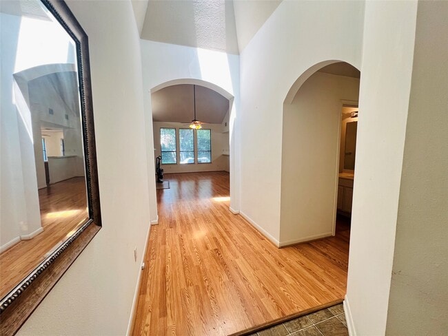 Photo - 1931 Stanford Park Ct