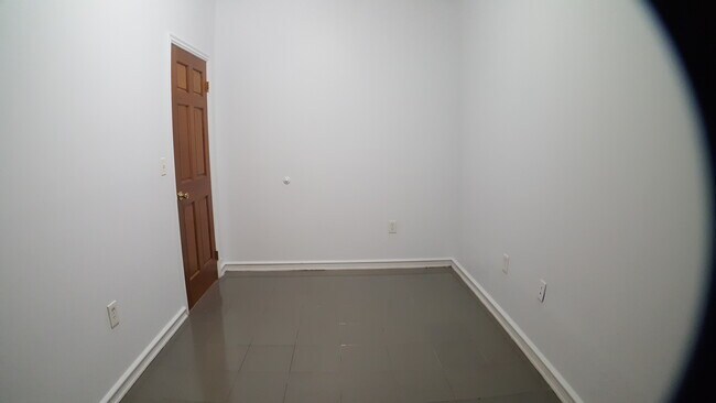 HABITACIÓN N.º 3 CAMA QUEEN - 270 Malcolm X Blvd Unidad 2B