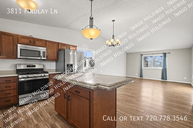 Photo - 3811 Findlay Ln