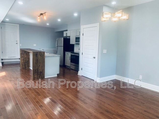 Photo - 2409 S 12th St Unidad 3F