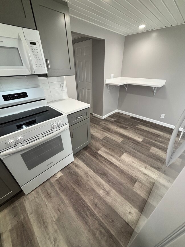 Photo - 15 N Wickliffe Cir Unit D
