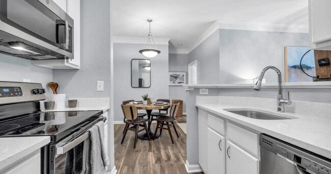 Photo - Marina Pointe