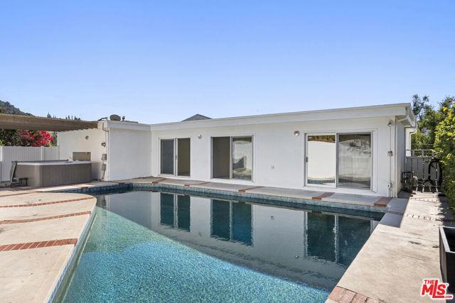 Building Photo - 3540 Berry Dr