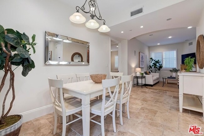 Photo - 16123 W Sunset Blvd Unit 204