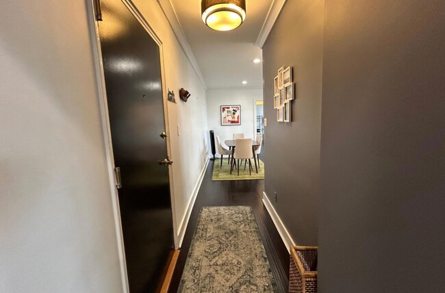 Photo - 939 Longfellow St NW