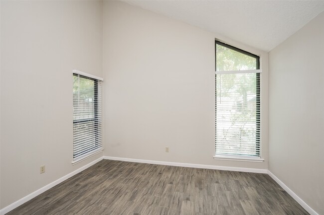 Photo - 12502 Olympia Dr