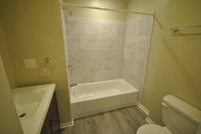 Photo - 217 N 1st St