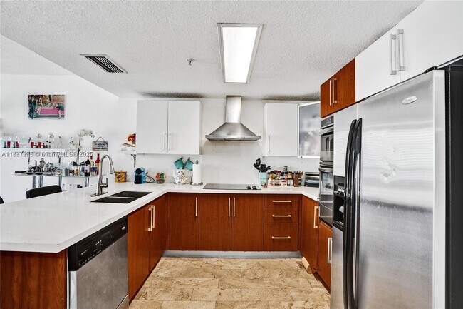 Photo - 170 SE 14th St Unit 2907