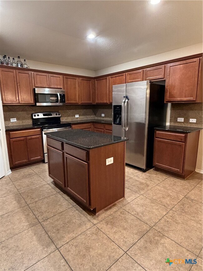 Photo - 647 Tom Kemp Dr