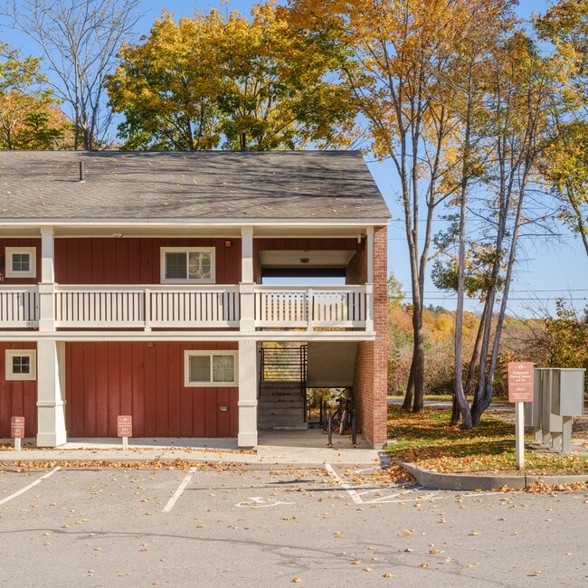 Building Photo - Toad Lane Rental