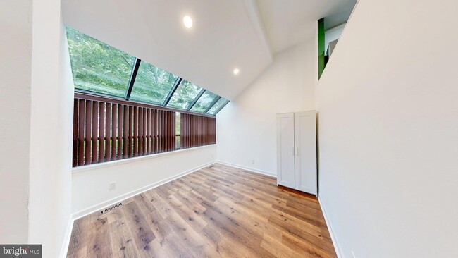 Photo - 20561 Summersong Ln