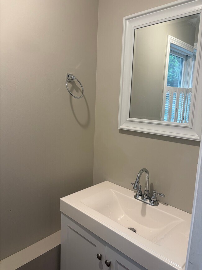 104 Gregory Island Rd
