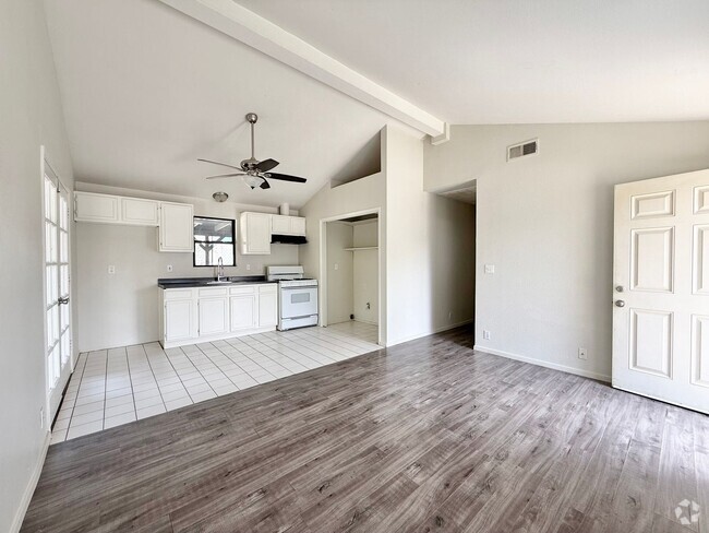 Building Photo - For Rent – Updated 3-Bedroom Home in Piru