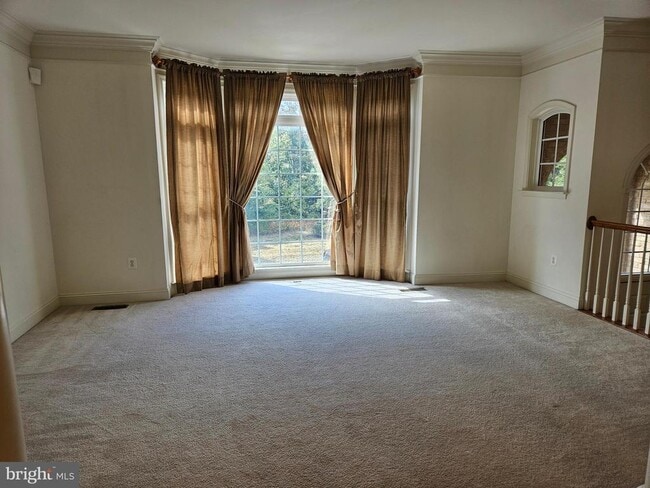 Photo - 25860 Commons Square