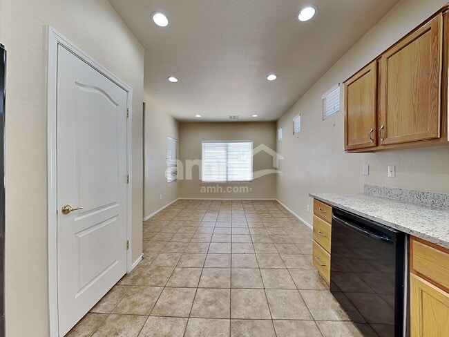 Photo - 683 S 221st Dr