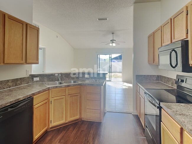 Photo - 3753 Woodbriar Dr