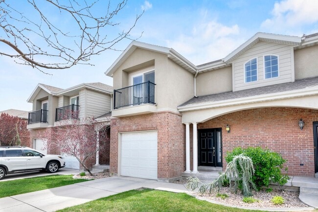 Photo - 231 E Sunshine Dr