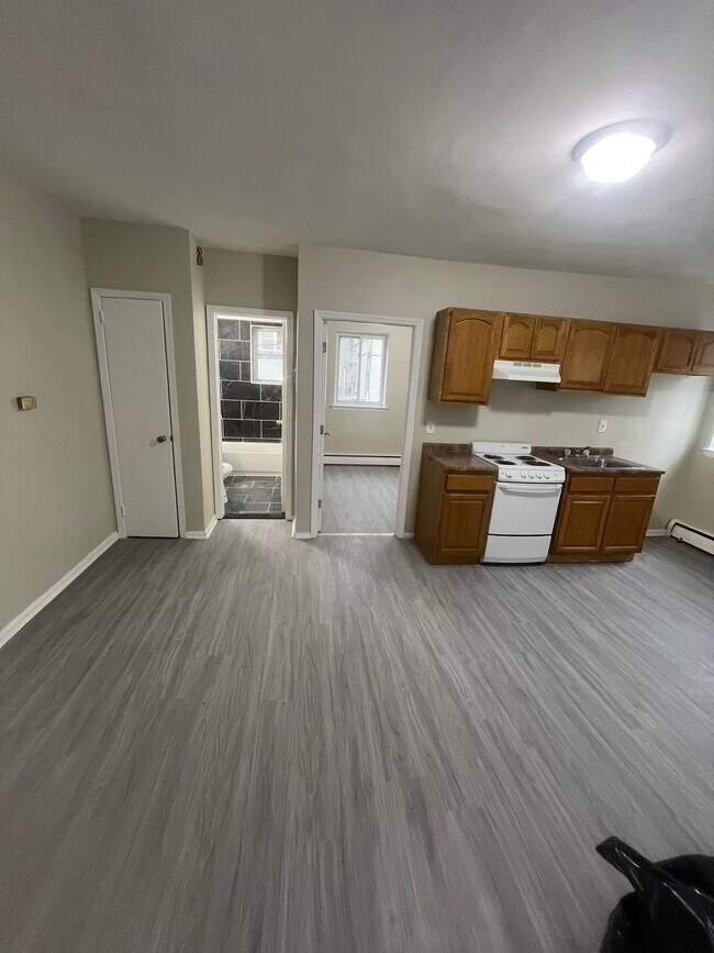 270 Stuyvesant Ave 6 - 272 Stuyvesant Ave Unidad 1