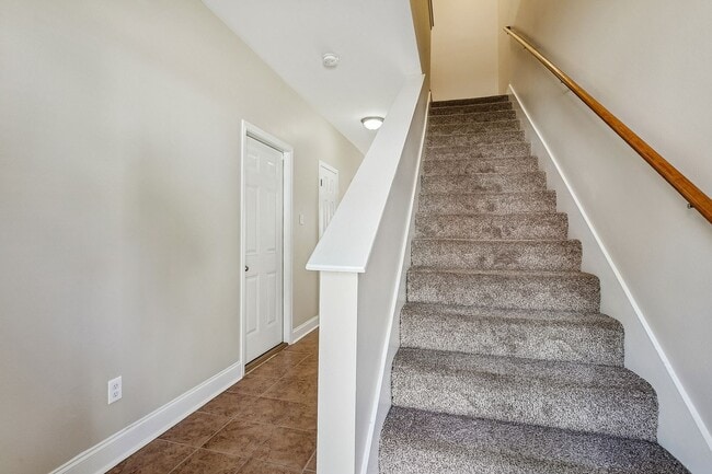 Photo - 104 Covington Meadow Cir
