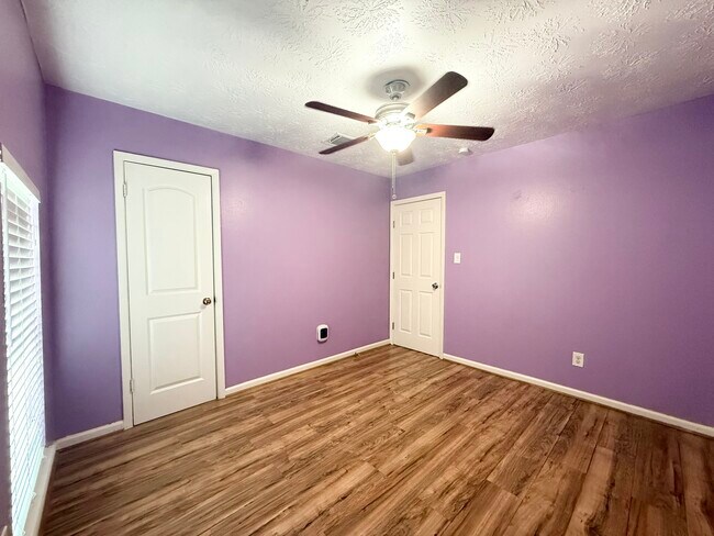 Photo - 7315 Belle Park Dr