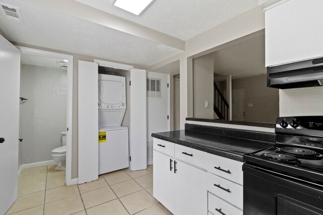 The Vistas Apartment Homes