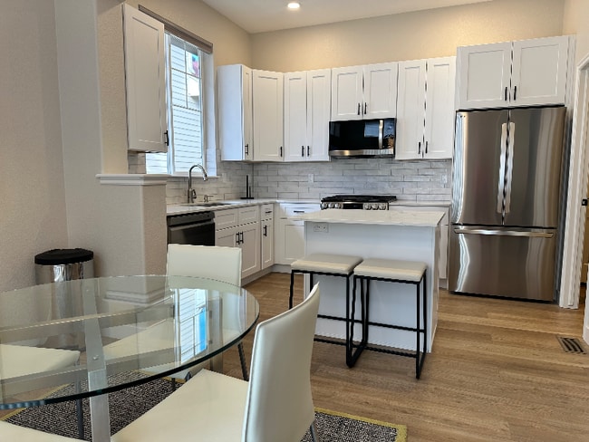 Photo - 10592 Pearlwood Cir