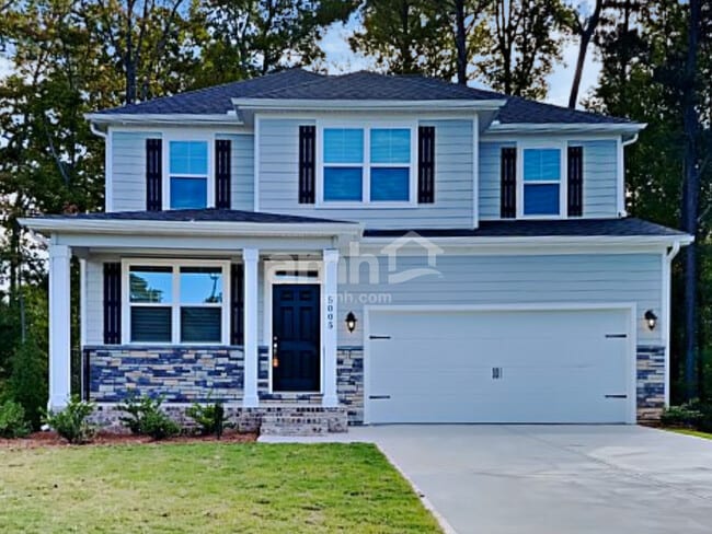 Building Photo - 5005 Hudson Vly Dr