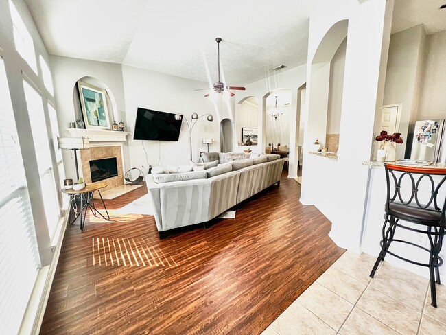 Photo - 7427 Parkcross Pl