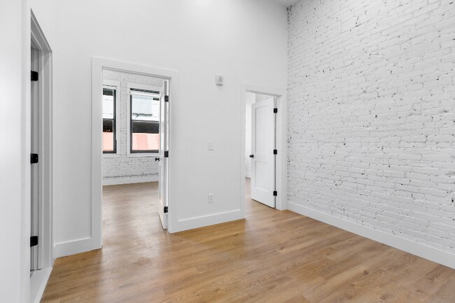 Photo - 101 Richmond St Unit 208