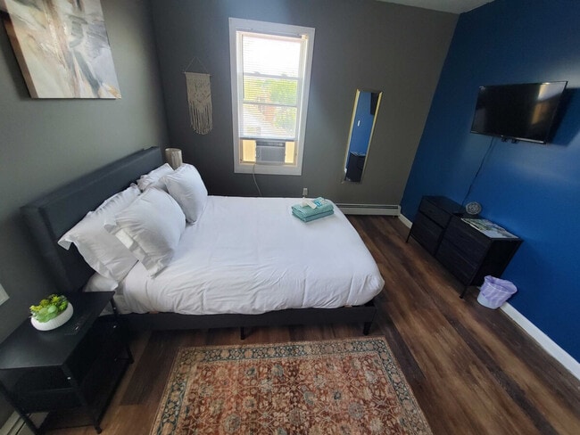 Photo - 3 Salmon St Unit ID1373645P