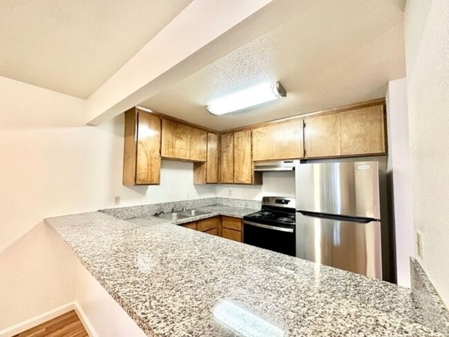 Photo - 313 W 1st Ave