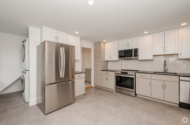 Building Photo - 361 Miller Ave Unit 3 Rental