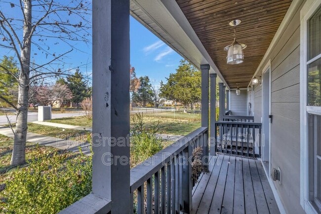 Photo - 2543 Summit Ct