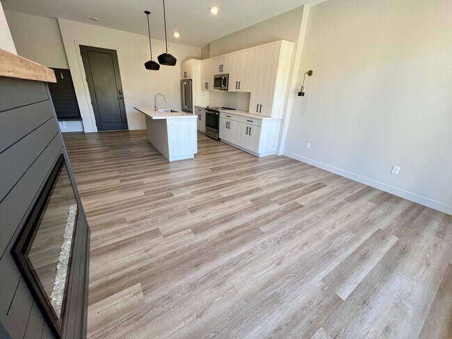 Photo - Modern Executive Level Condo near Colbert Hills Golf Course