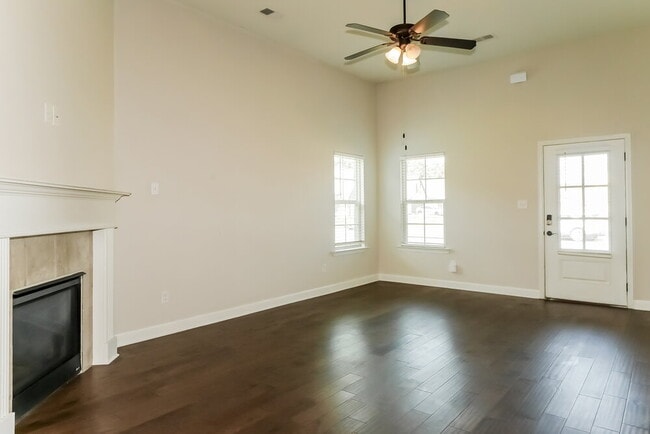 Photo - 8047 Switzer Dr