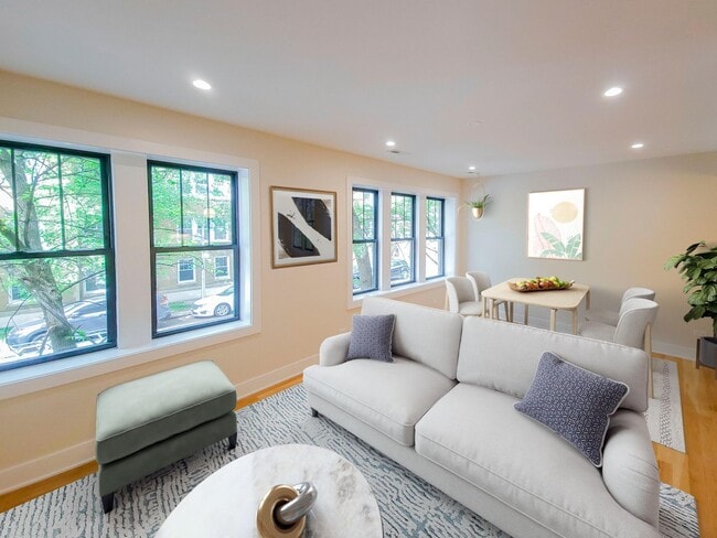 Photo - 4848 N Seeley Ave Unit 2