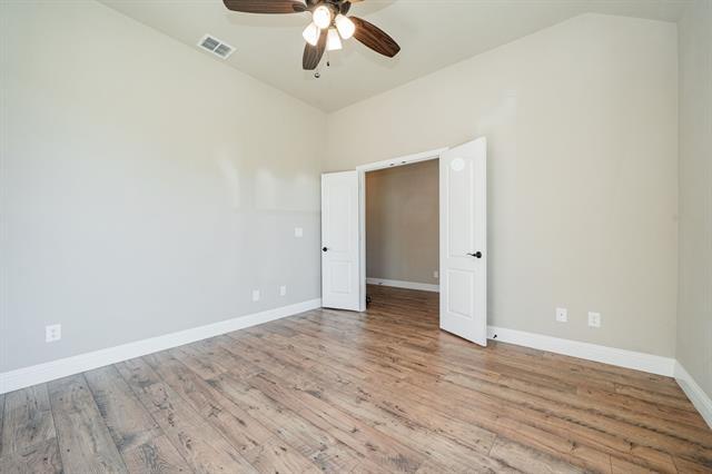 Photo - 920 Baldcypress Dr