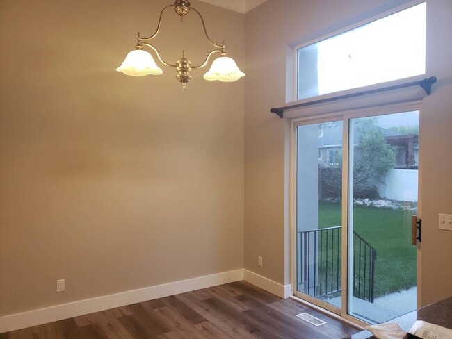 Photo - Beautiful 6 Bed 3 bath in Springville!!