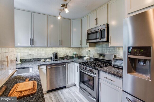 Photo - 2201 L St NW Unit 500