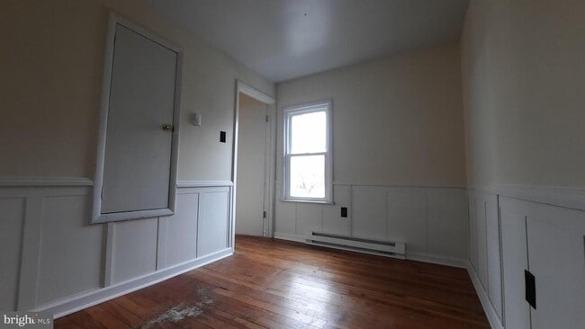 Photo - 203 Cloud St