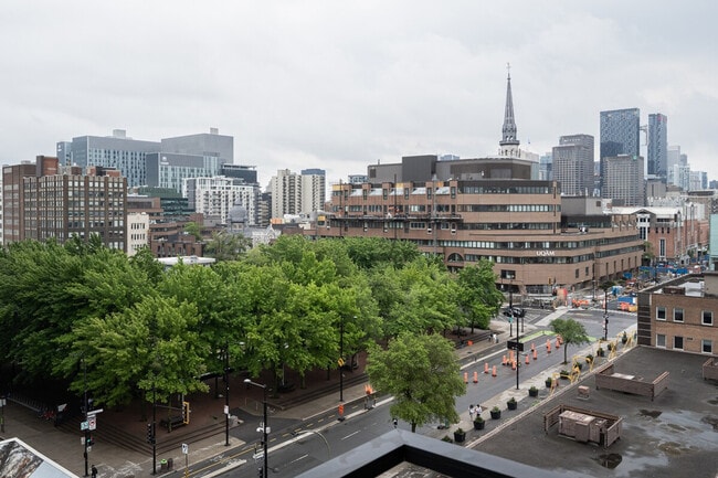 Photo - 1475 Rue St-Hubert Unité SI ID1261806P