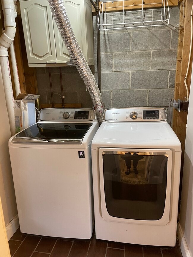 Conexión para lavadora y secadora - 5042 Magnolia Blossom Blvd Casa Adosada