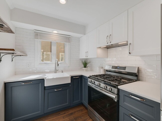 Photo - 315 Hawthorn Ave E Unit E