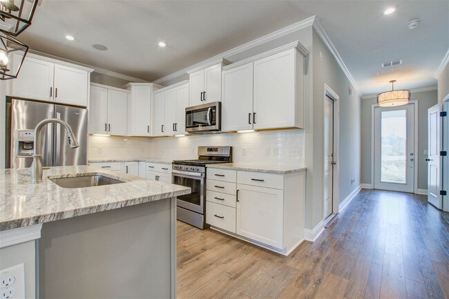 Photo - 153 Trailview Ln Townhome