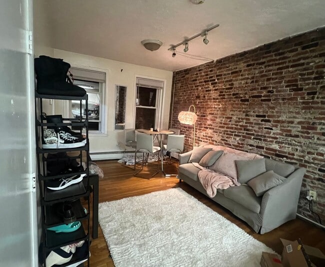 Photo - 2BR 1Bth unit. Heat/Hot Water included. Great location!